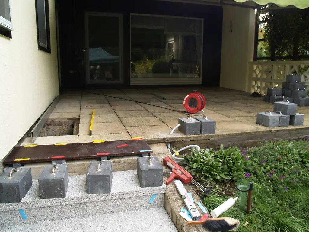 Balkone & Terrassen: alte Treppe vor der Sanierung – Treppensanierung Würzburg