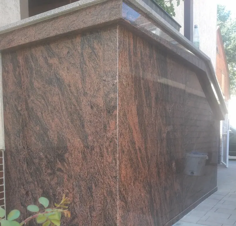 Stufen-Verkleidung: sanierte Treppe mit InnoStone Naturstein – Treppensanierung Mainfranken